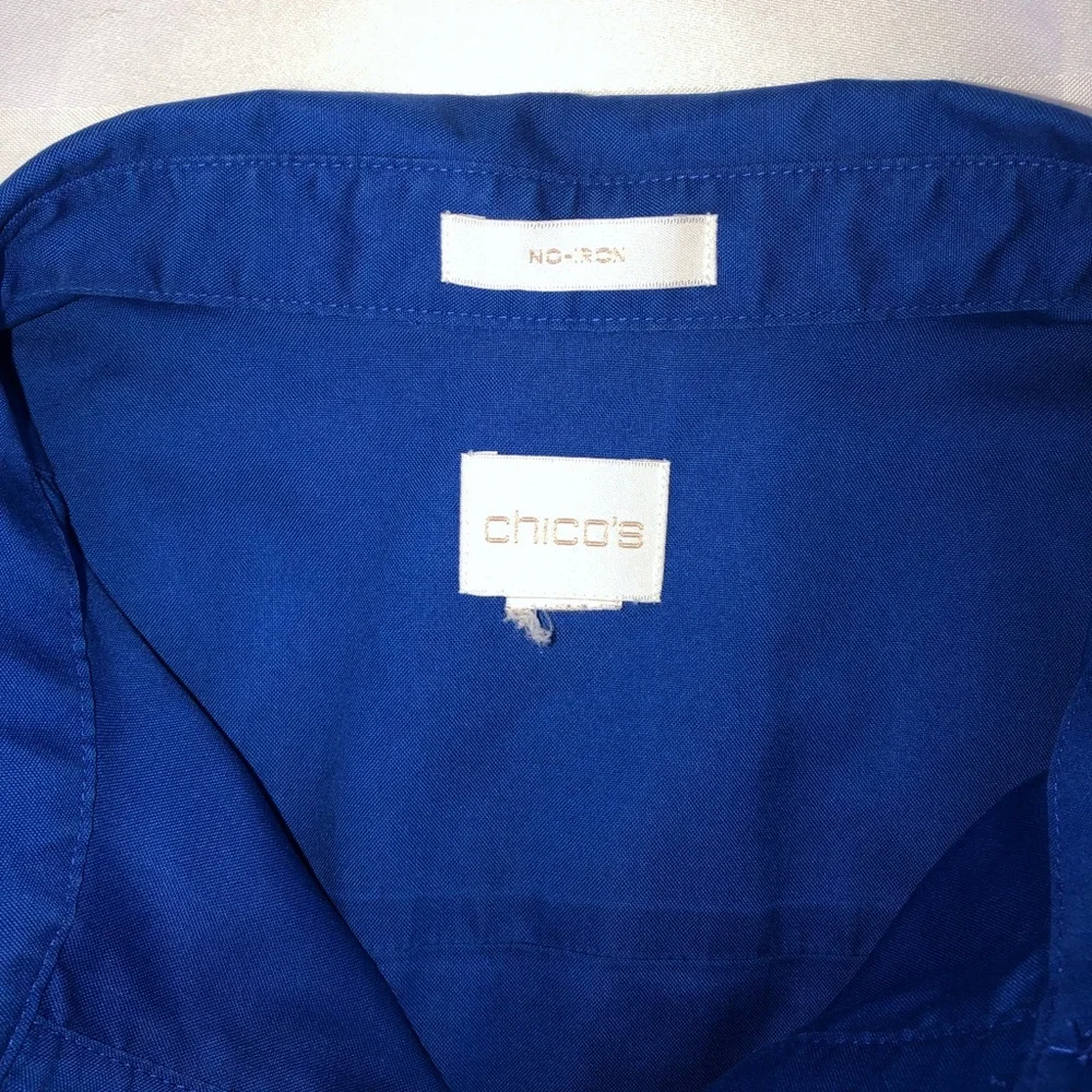 Chico’s Button Down Shirt - Picture 3 of 4